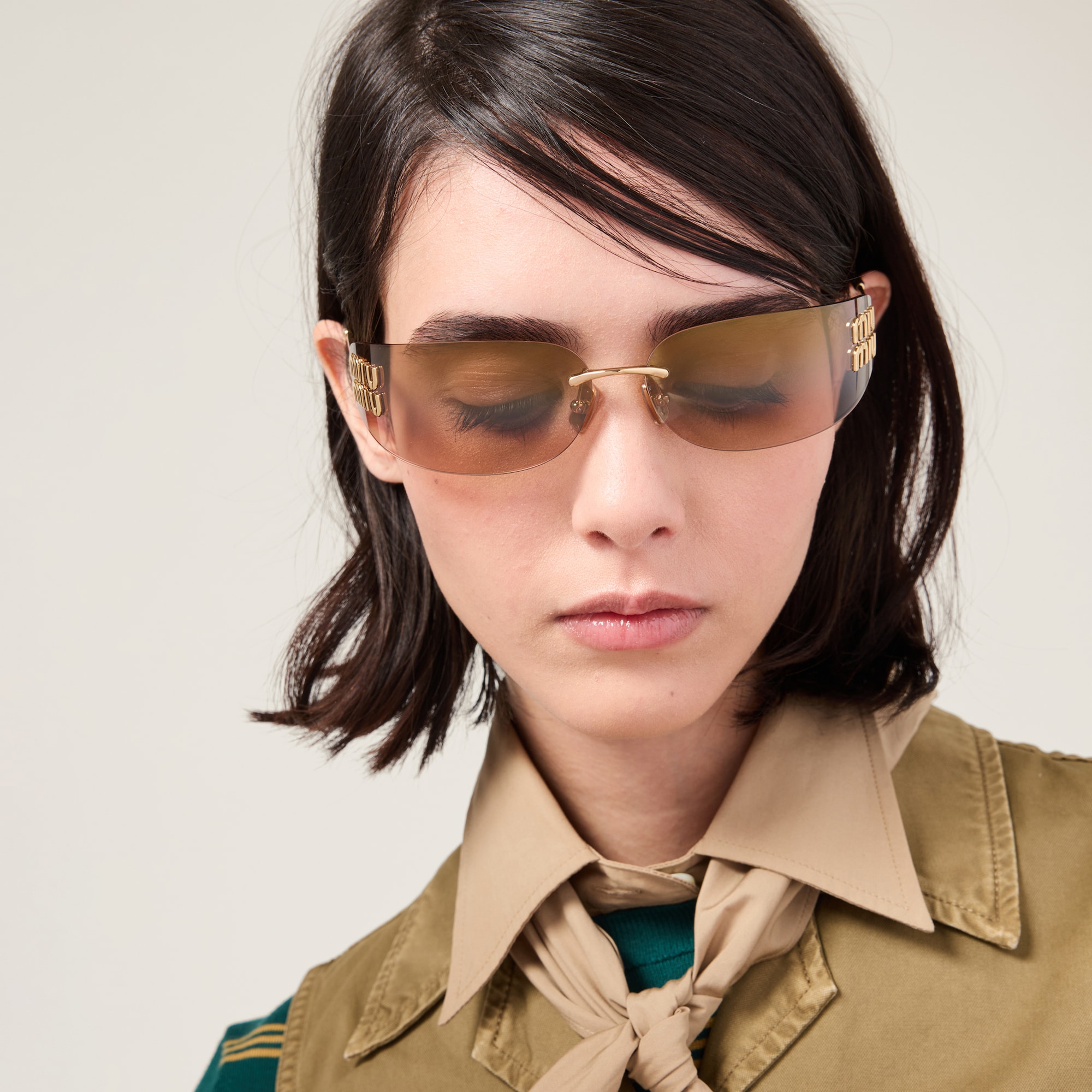 Miu Miu Logo sunglasses - Image 6